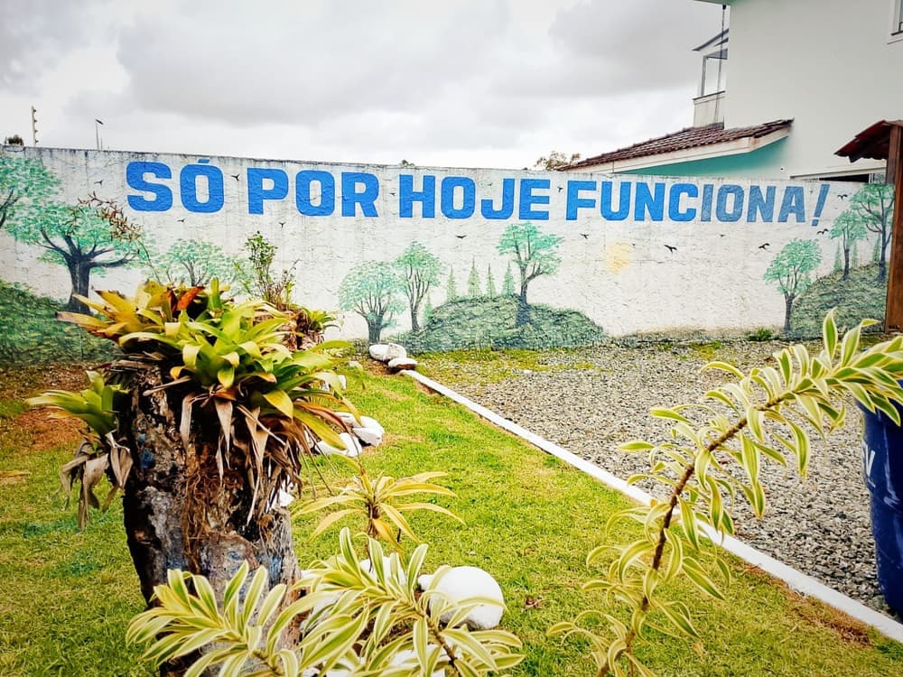 Entrada estruturada de uma das unidades da ELOS.